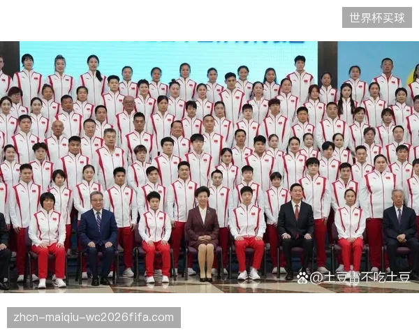 庞大的海外球迷团体将营造主场氛围，球迷的声势或能转化为球队在场上的精神动力。